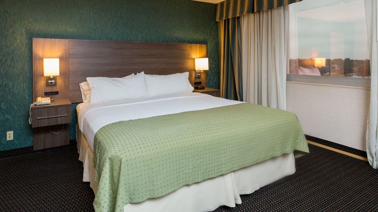 <b>Holiday Inn Des Moines-Downtown Room</b>. Images powered by <a href="https://www.leonardoworldwide.com/" title="Leonardo Worldwide" target="_blank">Leonardo</a>.