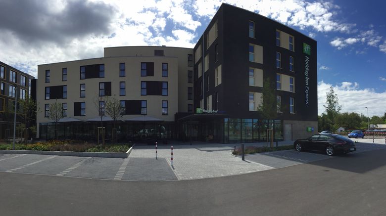 <b>Holiday Inn Express Karlsruhe-City Park Exterior</b>. Images powered by <a href="https://www.leonardoworldwide.com/" title="Leonardo Worldwide" target="_blank">Leonardo</a>.