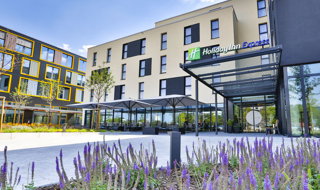 Holiday Inn Express Karlsruhe-City Park Exterior