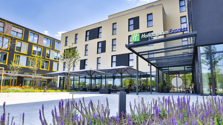 Holiday Inn Express Karlsruhe-City Park Exterior