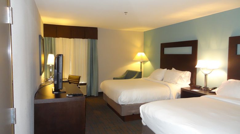 <b>Holiday Inn Express Kansas City Room</b>. Images powered by <a href="https://www.leonardoworldwide.com/" title="Leonardo Worldwide" target="_blank">Leonardo</a>.