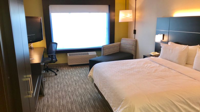 <b>Holiday Inn Express Hotel & Suites Room</b>. Images powered by <a href="https://www.leonardoworldwide.com/" title="Leonardo Worldwide" target="_blank">Leonardo</a>.