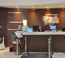 Holiday Inn Express Industrial Park Lobby