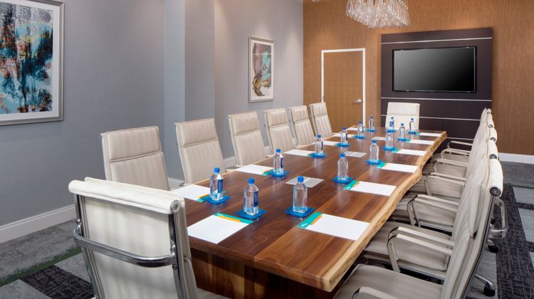 Hotel Indigo-Celebration Pointe Meeting