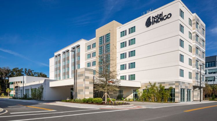 Hotel Indigo-Celebration Pointe Exterior
