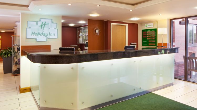 Holiday Inn Northampton Lobby