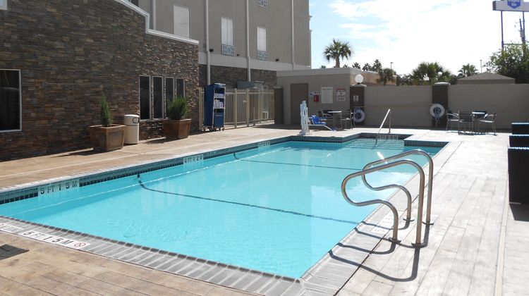 Holiday Inn Exp/Stes CorpusChristi North Pool
