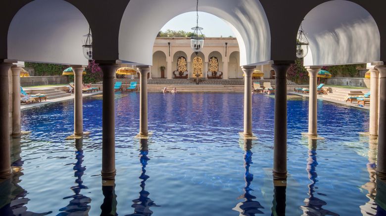 <b>The Oberoi Amarvilas Pool</b>. Images powered by <a href="https://www.leonardoworldwide.com/" title="Leonardo Worldwide" target="_blank">Leonardo</a>.