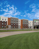 Holiday Inn Suites Airport