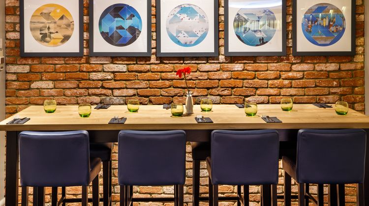Holiday Inn London Heathrow Restaurant