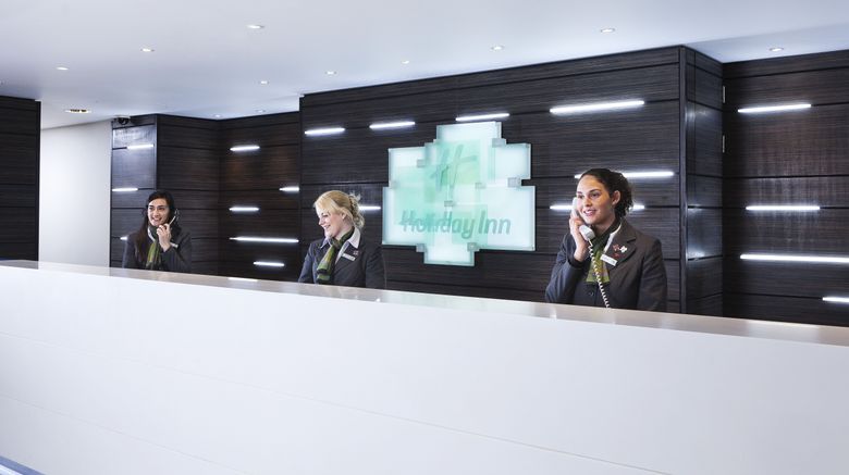 <b>Holiday Inn London Heathrow Lobby</b>. Images powered by <a href="https://www.leonardoworldwide.com/" title="Leonardo Worldwide" target="_blank">Leonardo</a>.