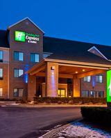 Holiday Inn Express Hotel & Suites