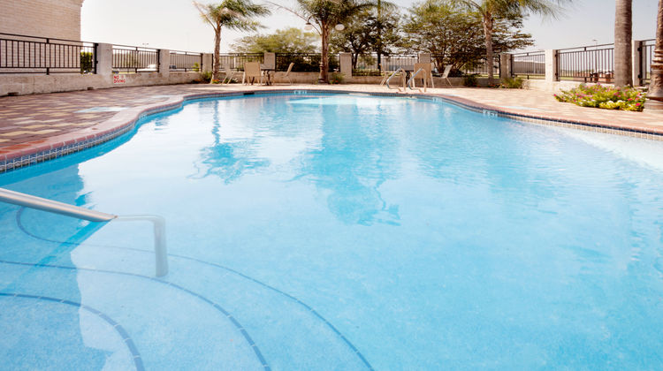 Holiday Inn Express Pool
