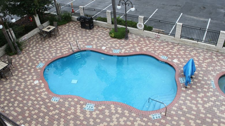 <b>Holiday Inn Express Pool</b>. Images powered by <a href="https://www.leonardoworldwide.com/" title="Leonardo Worldwide" target="_blank">Leonardo</a>.