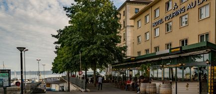 Touring au Lac Hotel Exterior