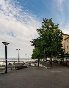 Touring au Lac Hotel