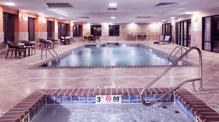 Holiday Inn Express & Suites Pool