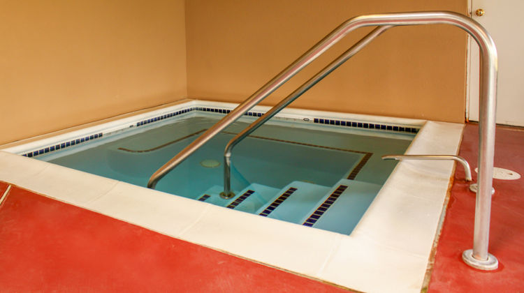Holiday Inn Express Pool
