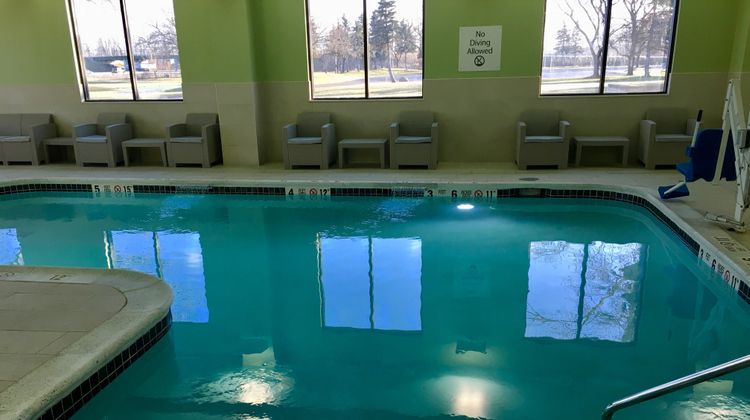 Holiday Inn Express Grand Island Pool