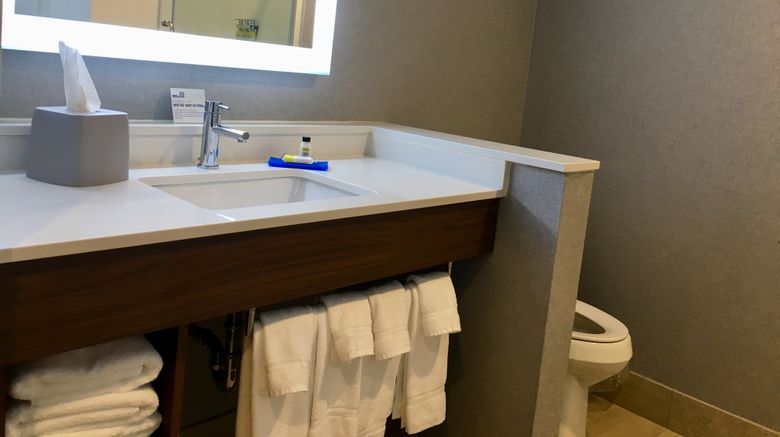 <b>Holiday Inn Express Grand Island Room</b>. Images powered by <a href="https://www.leonardoworldwide.com/" title="Leonardo Worldwide" target="_blank">Leonardo</a>.