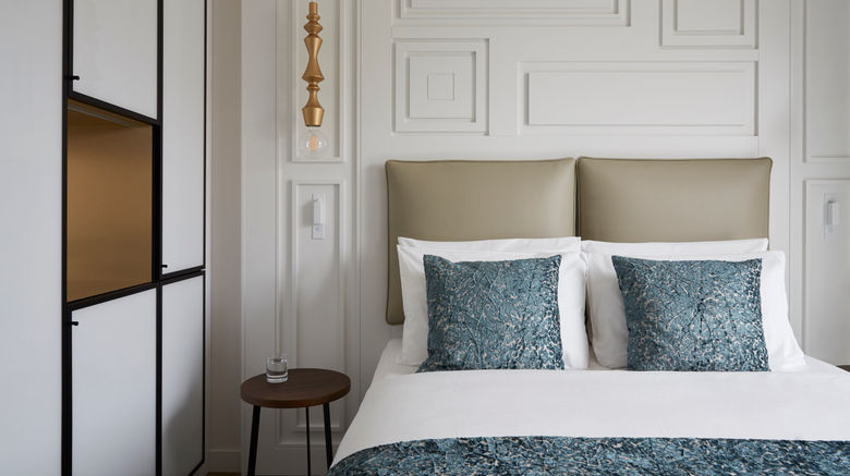 <b>Hotel Indigo Wettiner Platz Room</b>. Images powered by <a href="https://www.leonardoworldwide.com/" title="Leonardo Worldwide" target="_blank">Leonardo</a>.
