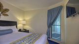 Sailport Waterfront Suites Room