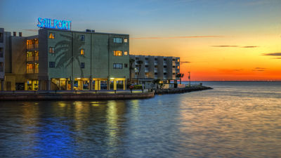 Sailport Waterfront Suites