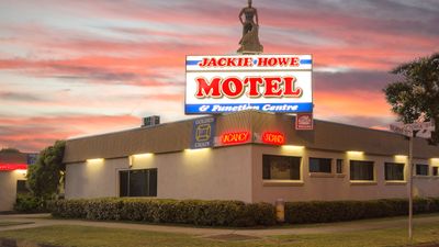 Jackie Howe Motel