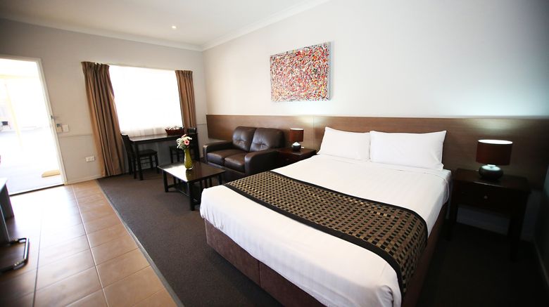 <b>Roma Inland Motor Inn Room</b>. Images powered by <a href="https://www.leonardoworldwide.com/" title="Leonardo Worldwide" target="_blank">Leonardo</a>.