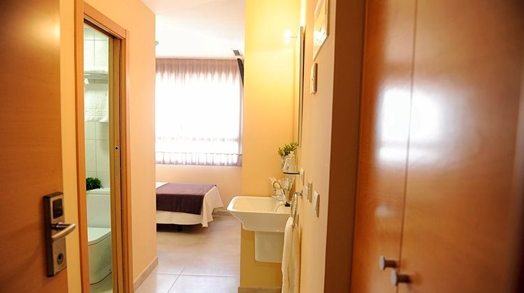 Hotel La City Mercado Room