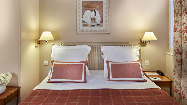 Relais Du Louvre Room