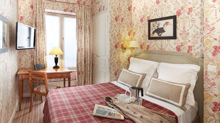 Relais Du Louvre Room