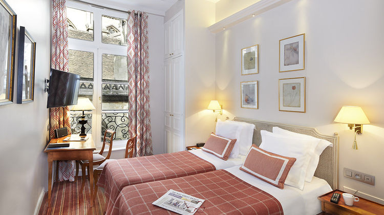 Relais Du Louvre Room