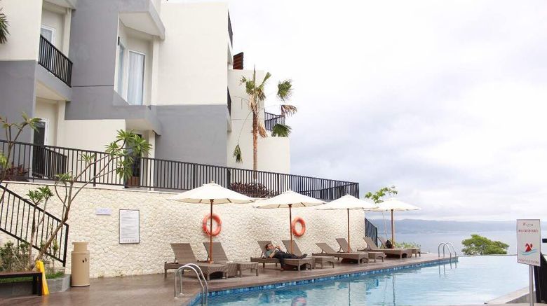 <b>Swiss-Belinn Luwuk Pool</b>. Images powered by <a href="https://www.leonardoworldwide.com/" title="Leonardo Worldwide" target="_blank">Leonardo</a>.
