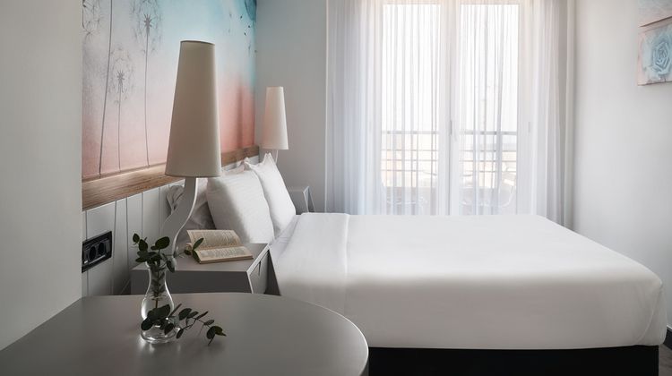 Lato Hotel Room