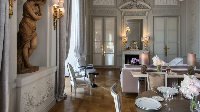 <b>Hotel de Crillon, A Rosewood Hotel Meeting</b>. Images powered by <a href=https://www.travelagewest.com/Hotels/Paris/