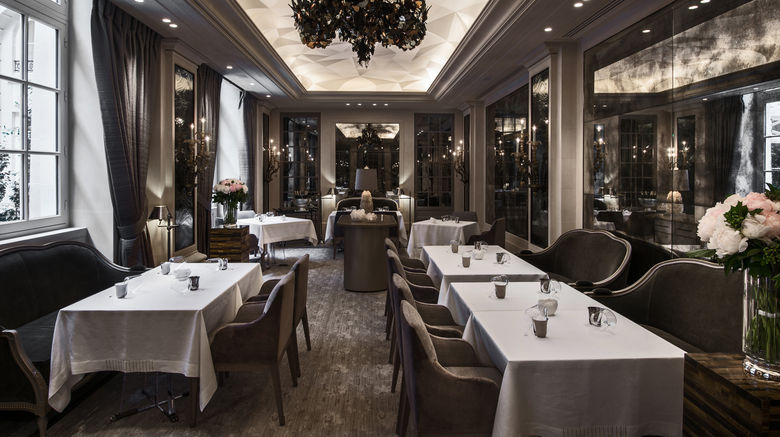 <b>Hotel de Crillon, A Rosewood Hotel Restaurant</b>. Images powered by <a href=https://www.travelagewest.com/Hotels/Paris/