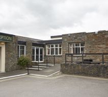 New Inn Hotel Exterior
