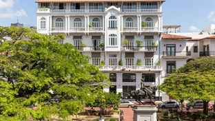 American Trade Hotel
