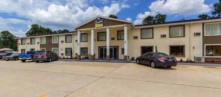 Scottish Inn & Suites Tomball Exterior