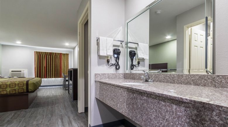 <b>Scottish Inn & Suites Tomball Room</b>. Images powered by <a href="https://www.leonardoworldwide.com/" title="Leonardo Worldwide" target="_blank">Leonardo</a>.