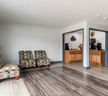Scottish Inn & Suites Tomball Lobby