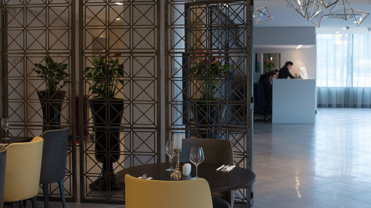 St George's Hotel Wembley Lobby