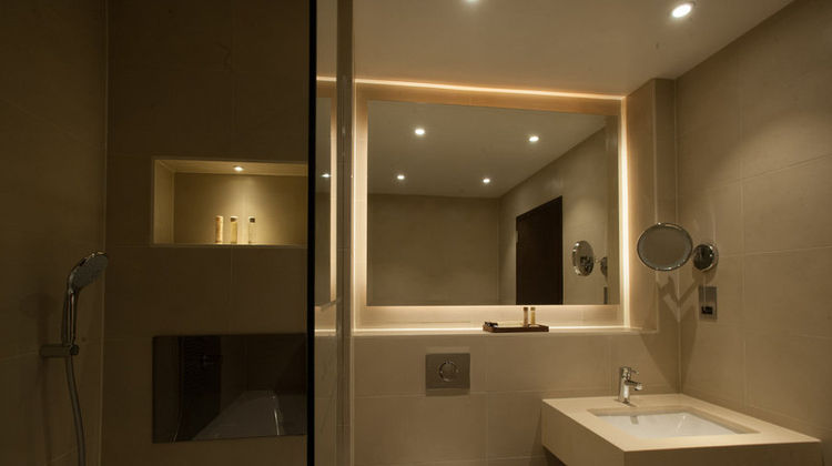 St George's Hotel Wembley Room
