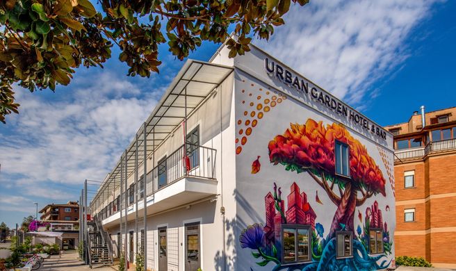 Urban Garden Hotel Exterior