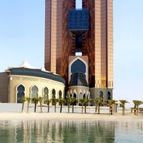 Bab Al Qasr Hotel
