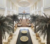 Bab Al Qasr Hotel Lobby