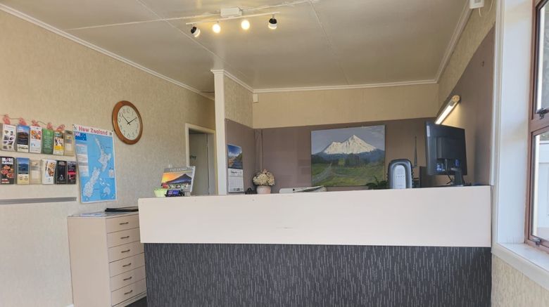 <b>Flamingo Motel Lobby</b>. Images powered by <a href="https://www.leonardoworldwide.com/" title="Leonardo Worldwide" target="_blank">Leonardo</a>.