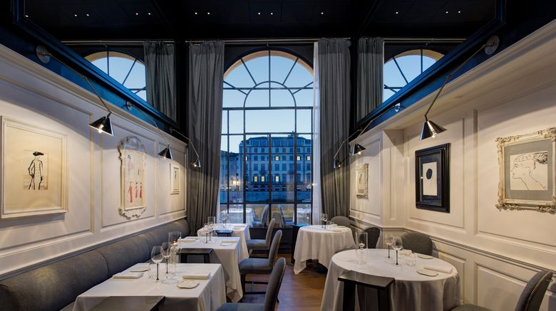 <b>Hotel Lungarno Restaurant</b>. Images powered by <a href="https://www.leonardoworldwide.com/" title="Leonardo Worldwide" target="_blank">Leonardo</a>.