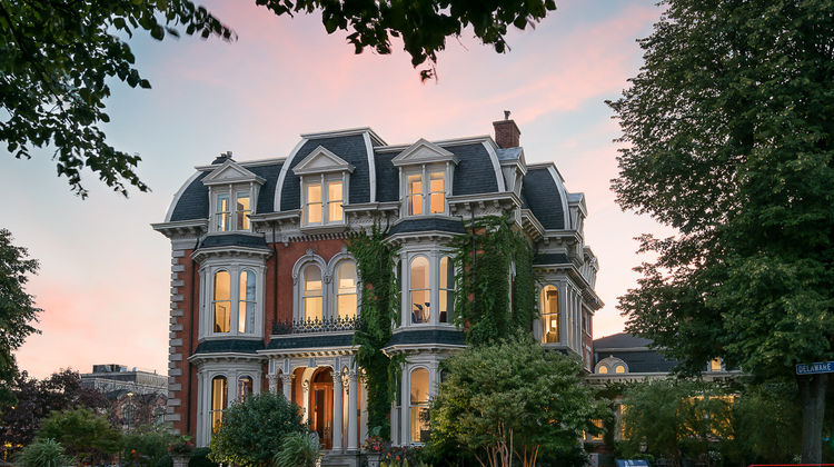 The Mansion on Delaware Avenue Exterior